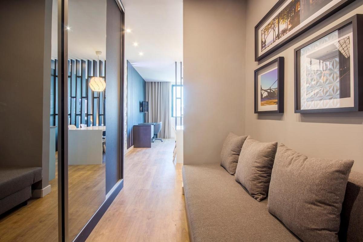 NEW! Apartamento Galé (wifi, estacionamento, elevador) 418 Porto Exterior foto